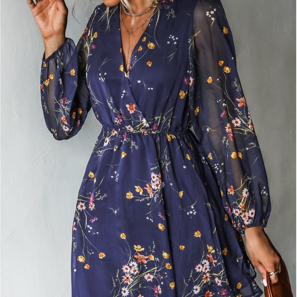 Cupshe Navy Floral Long-Sleeve V-Neck Dress